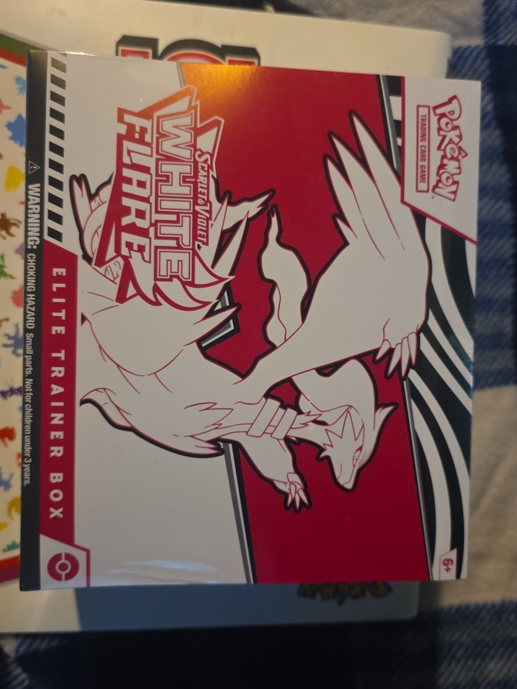 Pokemon White Flare ETB Regular Elite Trainer Box TCG Sealed