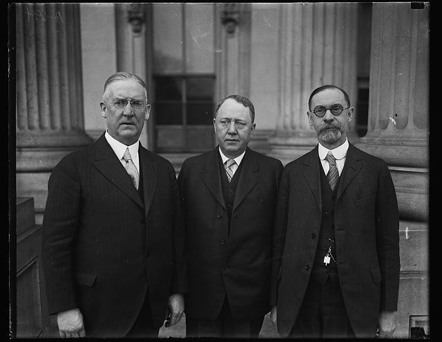 Photo:Washington D.C. U.S. Capitol Men 1926 1927 Portrait Suit Glasses