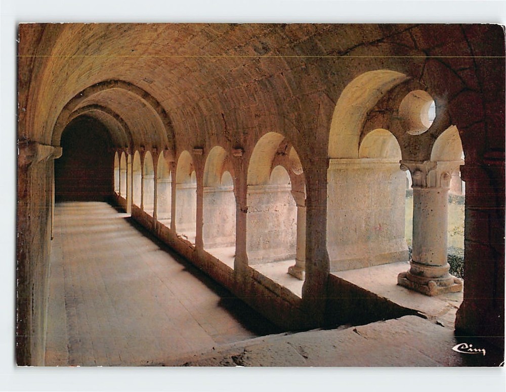 Postcard La galerie ouest du cloître Abbaye Cistercienne Le Thoronet France