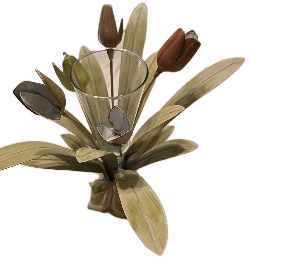 Italian Tole style Heavy metal bouquet Of Tulips  Glass Vase Inside Weighs 3 Pds