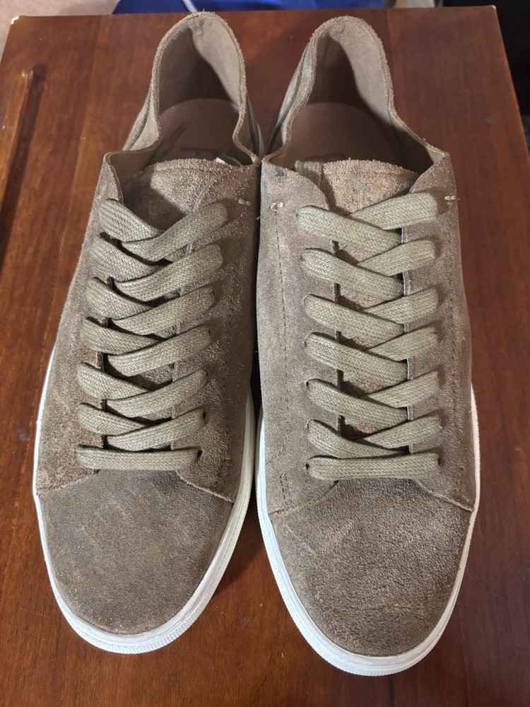 Frye Astors Mens Size 9 Color Almond With Cream Soles.