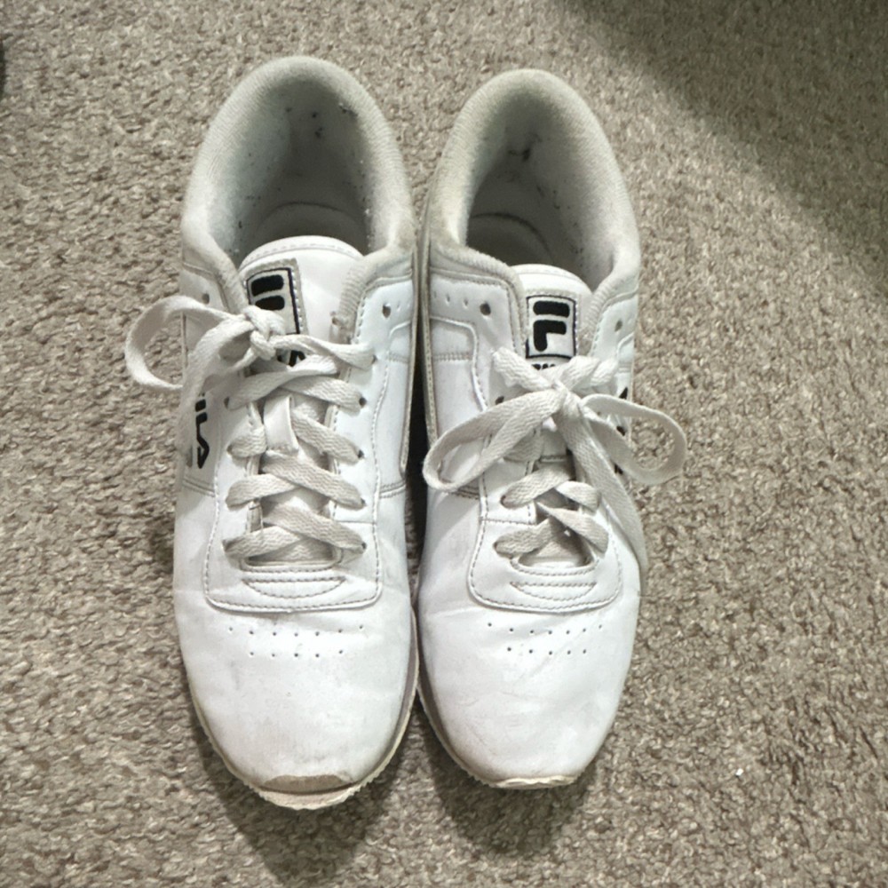 FILA White Low Top Lace Up Athletic Sneakers Casual Sports Walking Running
