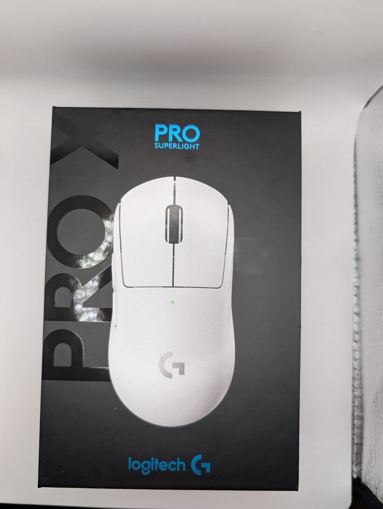 Logitech PRO X SUPERLIGHT Wireless Gaming Mouse in White - Ultra-Lightweight Design