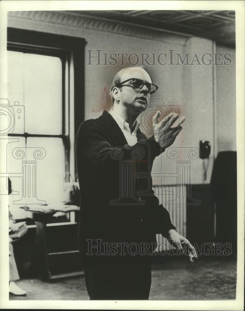 1967 Press Photo Producer And Director Harold Prince