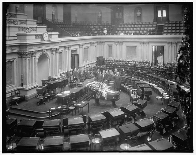 Casket,United States Capitol,Washington,DC,District of Columbia,Harris & Ewing