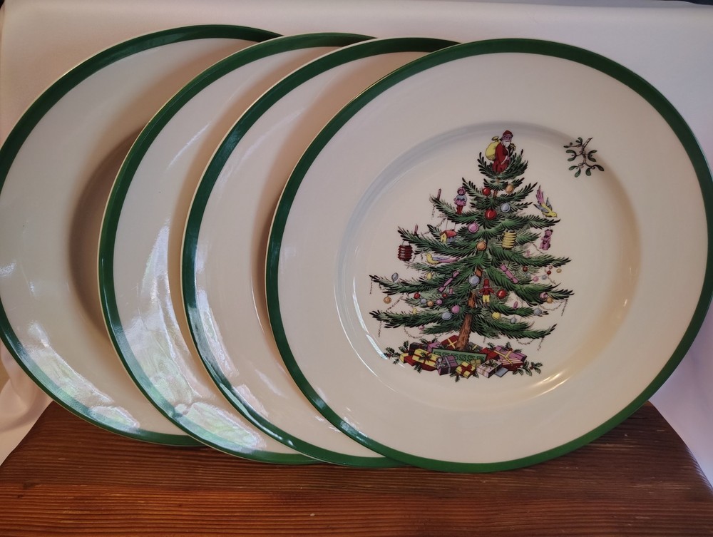 Lot of 4 Spode England Christmas Tree Pattern Dinner Plates - 10.5