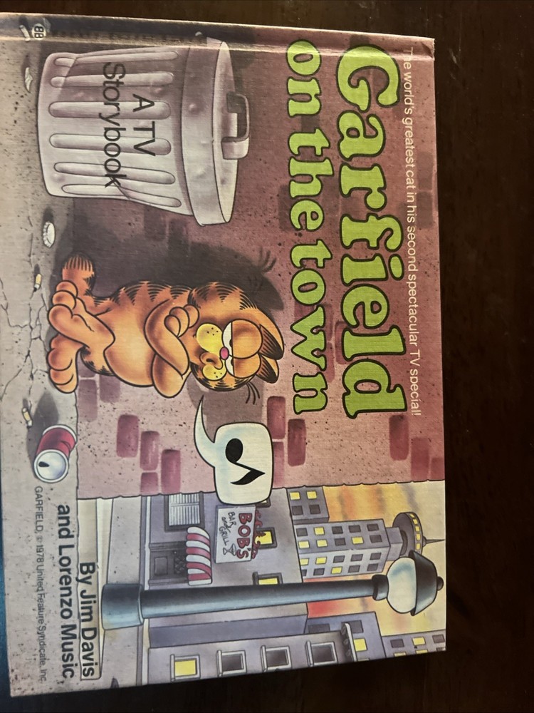 1983 GARFIELD ON THE TOWN JIM DAVIS Comic Hardcover TV Storybook WEEKLY READER