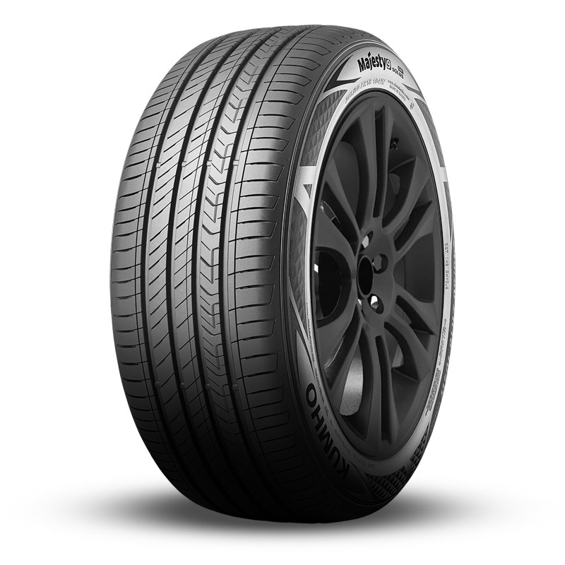 1 Kumho Majesty Solus 9 TA91 235/40R18 91W All Season Tires