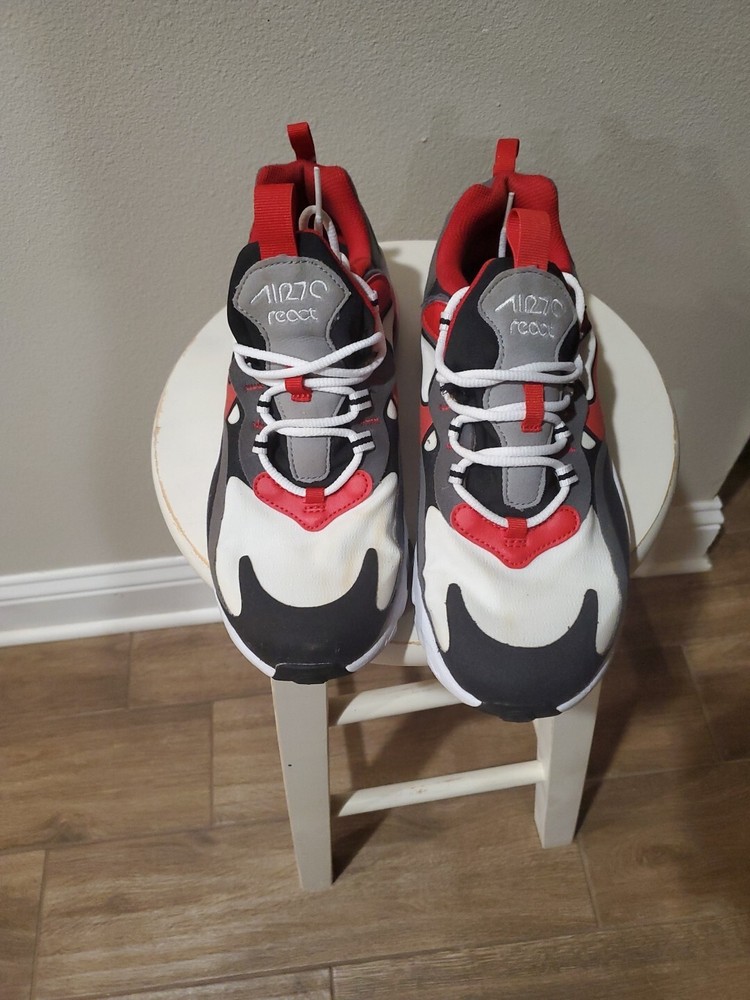 Nike Air Max 270 React  BQ0103-011 Iron Grey Red Black 7y (Dirt Stain On Toes)