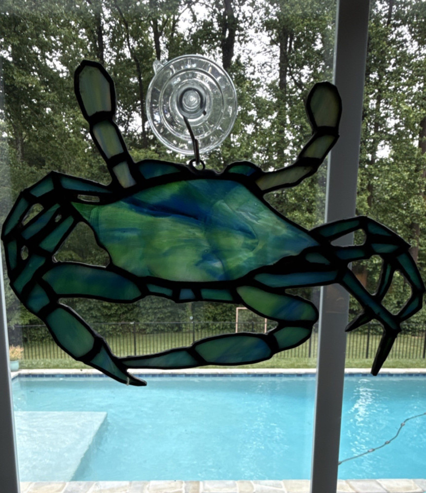 Artisanal Stained Glass Blue Crab Suncatcher – Coastal Window Art Hanging