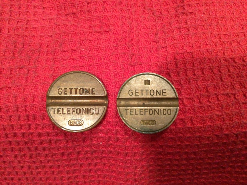 Italy / Italian Telephone Foreign Token Coin Gettone Telefonico x2