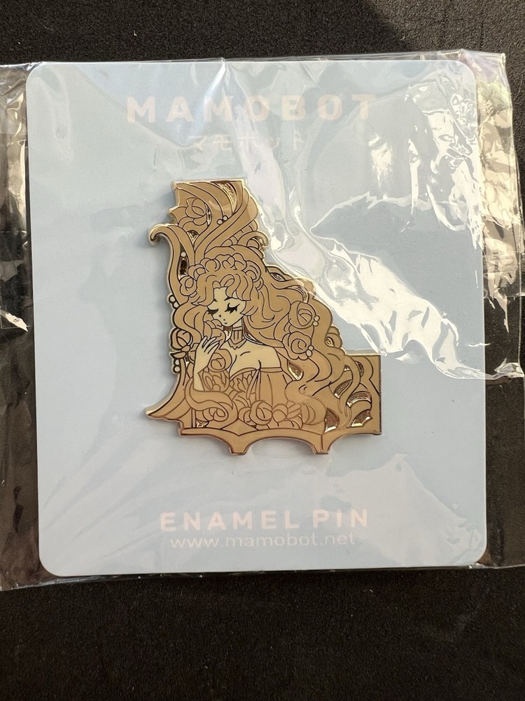 Mamobot FANTASY Pin - Entangled Golden Floral Girl