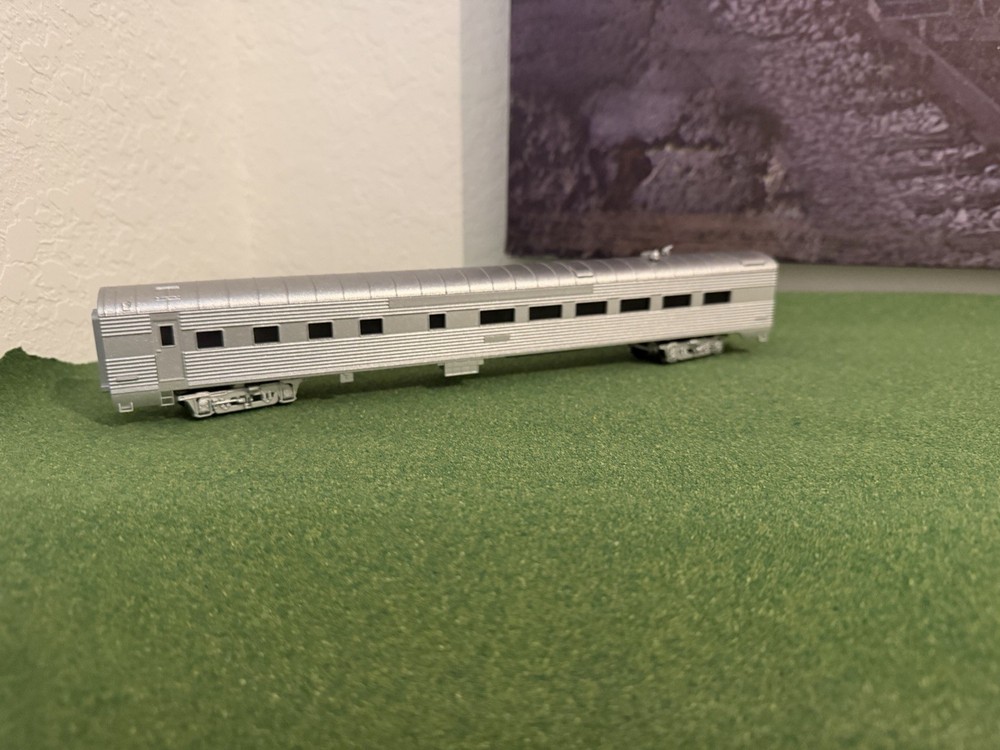HO scale Con Cor Undecorated Passenger Car