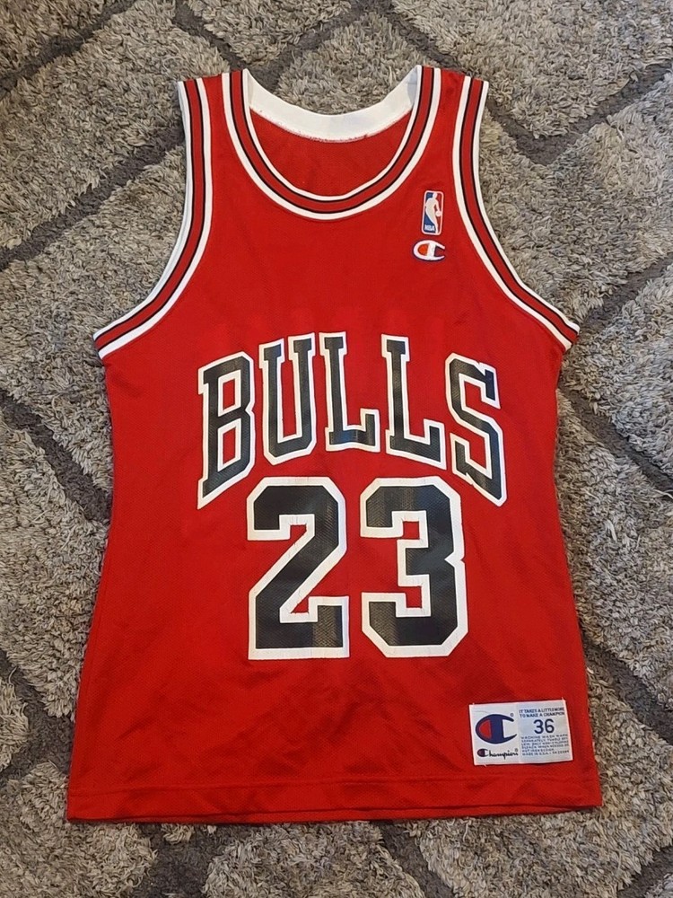 Vintage Michael Jordan #23 Chicago Bulls 90s Champion Red U.S.A. NBA Jersey 36