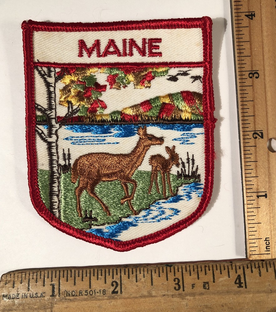 Vintage Maine Deer Doe & Fawn Sew On Patch NOS 1970s Travel Souvenir Nature