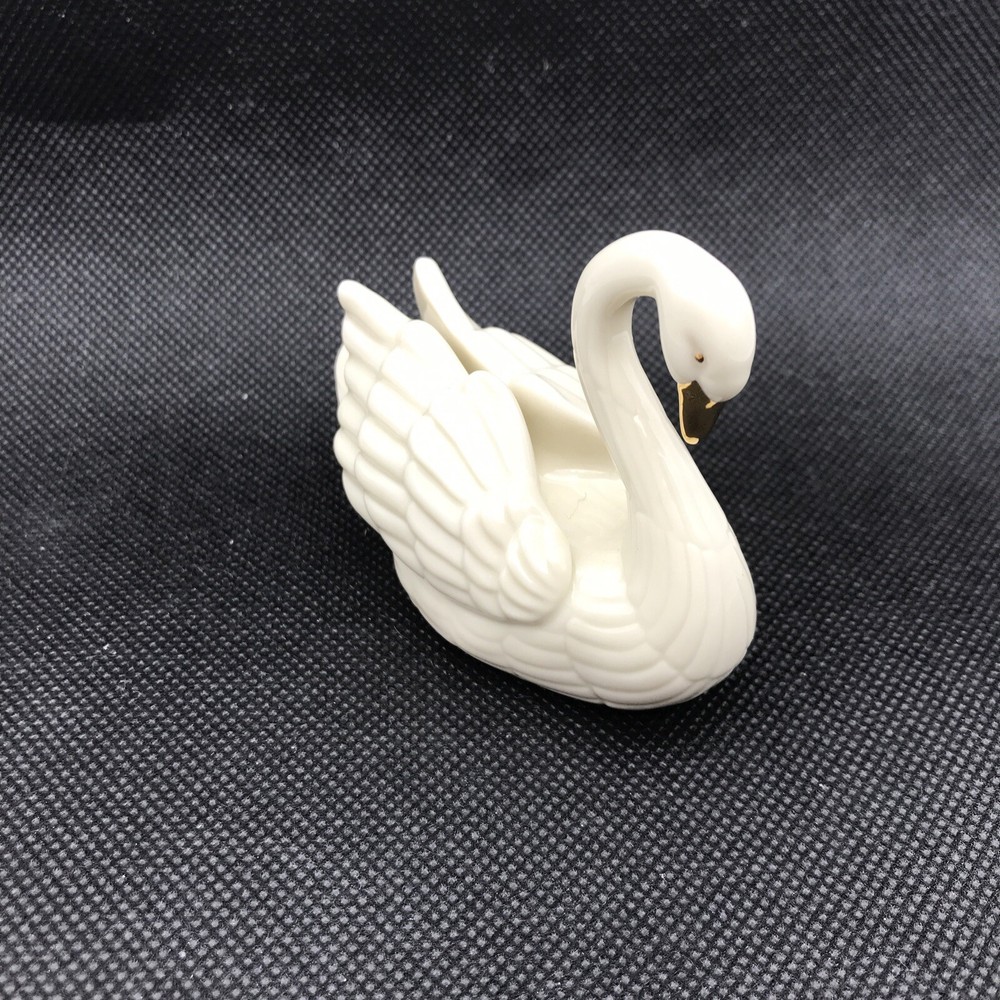 Lenox Swan Figurine Place Card Holder White Gloss Finish 3