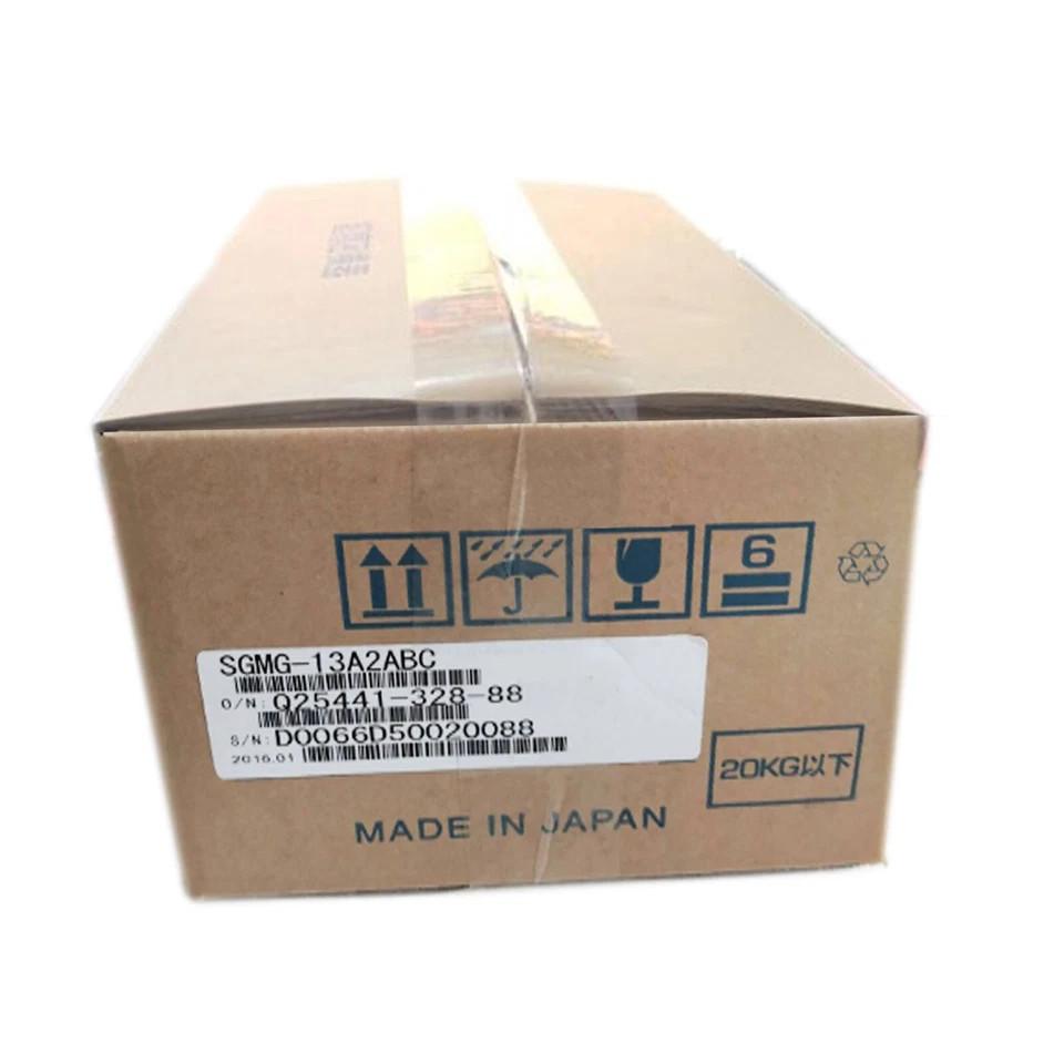 1PC New YASKAWA SGMG-13A2ABC Servo Motor