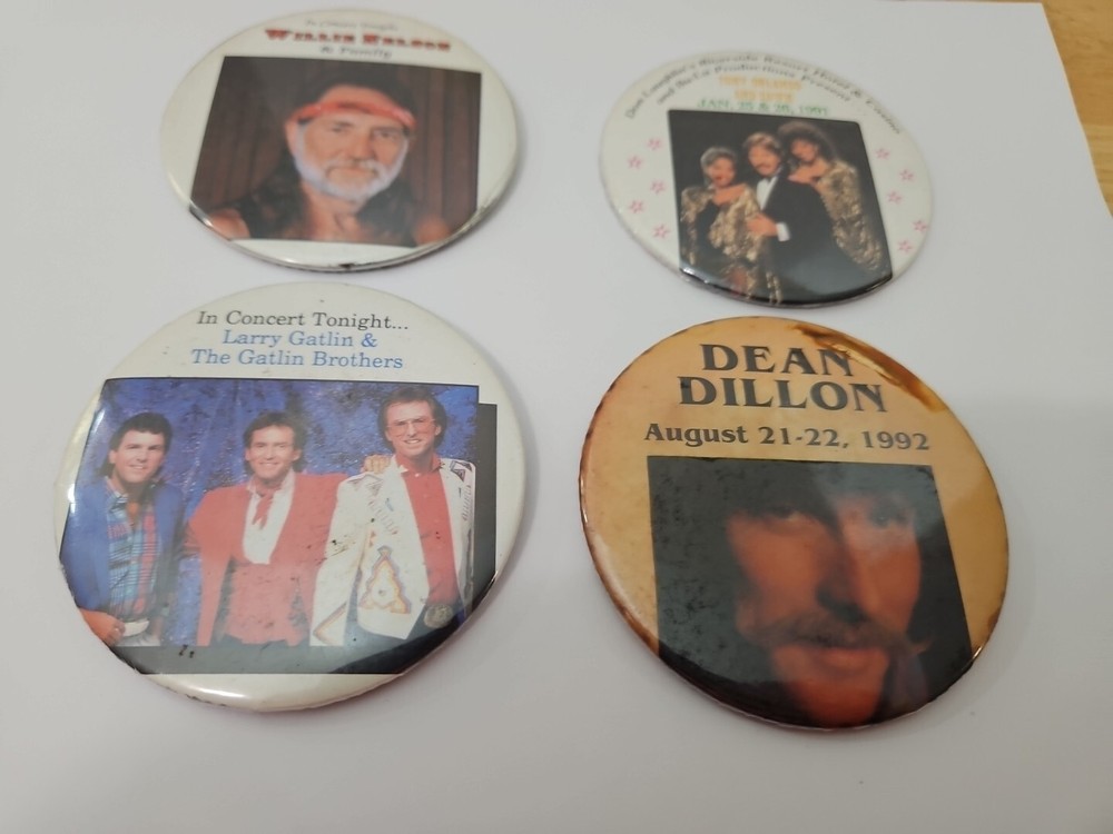 Lot Vintage Concert Pins Willie Nelson Gatlin Brothers Dean Dillon Tony Orlando