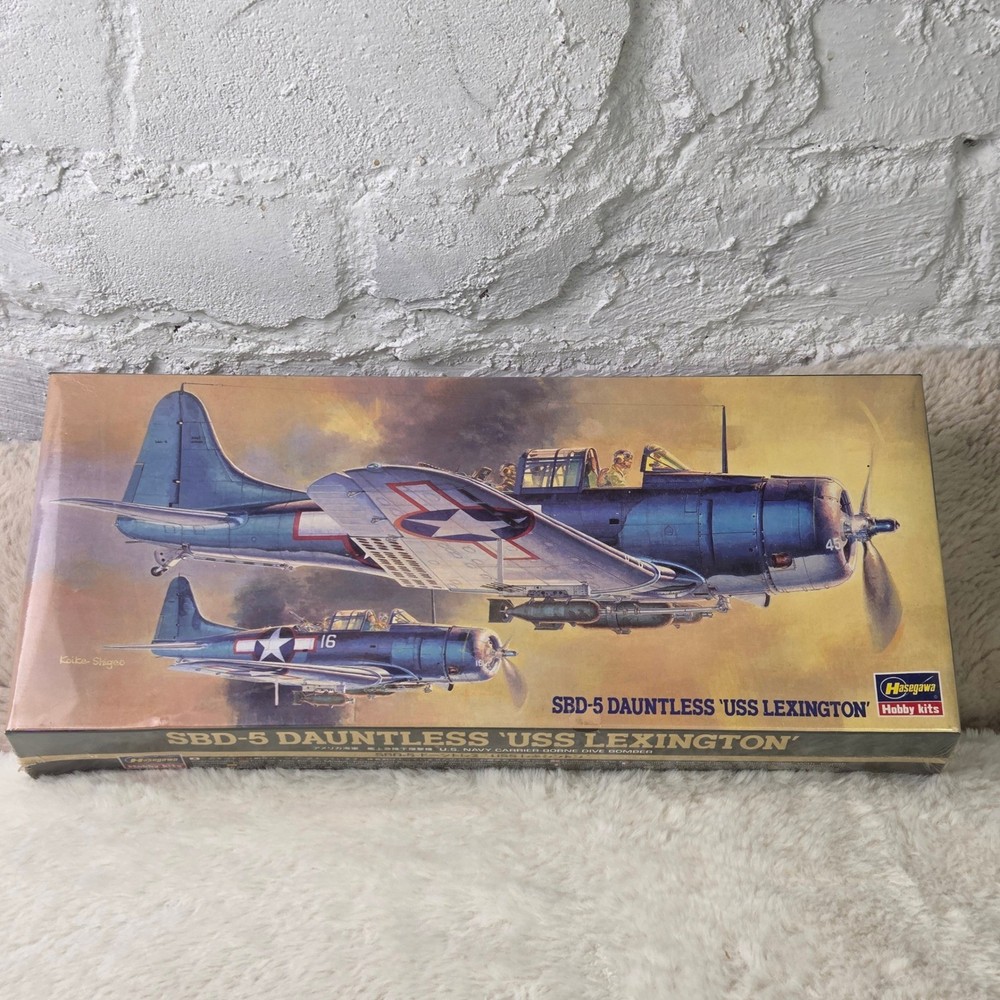 Hasegawa SBD 5 Dauntless USS Lexington 1:72 Scale Model Kit AP31 51331