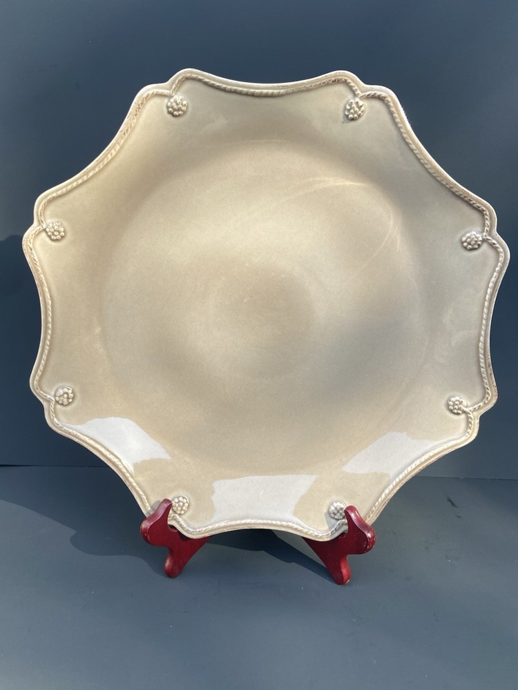 Juliska Berry & Thread Scallop Platter/Charger Plate Cappuccino Brown 13.75”