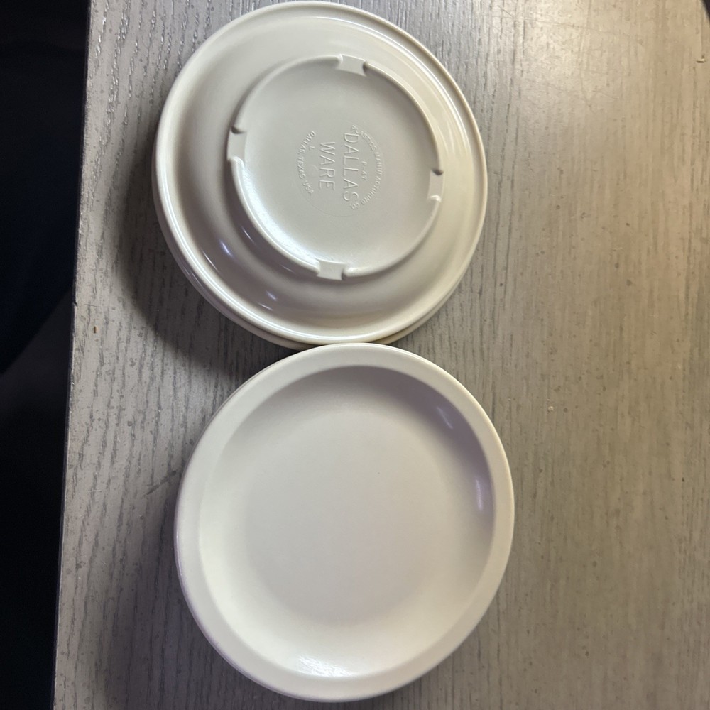 A Lot Of Six Dallas Wear Beige Dessert Plates