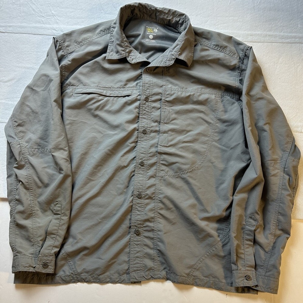 Mountain Hardwear Men’s XL Canyon Vented Long Sleeve Small Spots