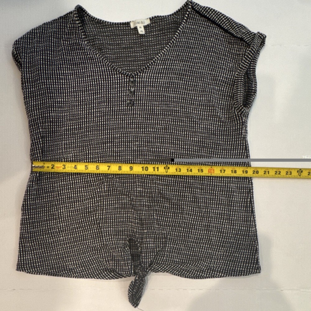 COMO BLU Womens XL Black/White Gingham Knit V-Neck Short Sleeve Button Tie Top