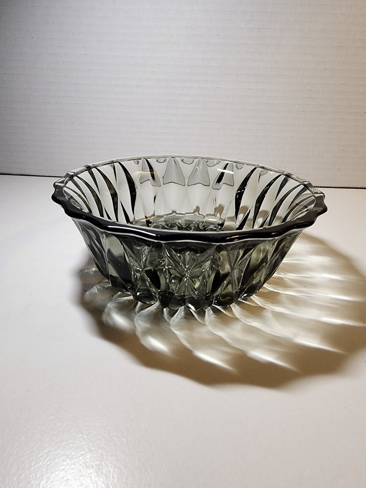 Vintage Libbey 6-inch Smoke Gray Swirl Diamond Cut Faceted Glass Bowl