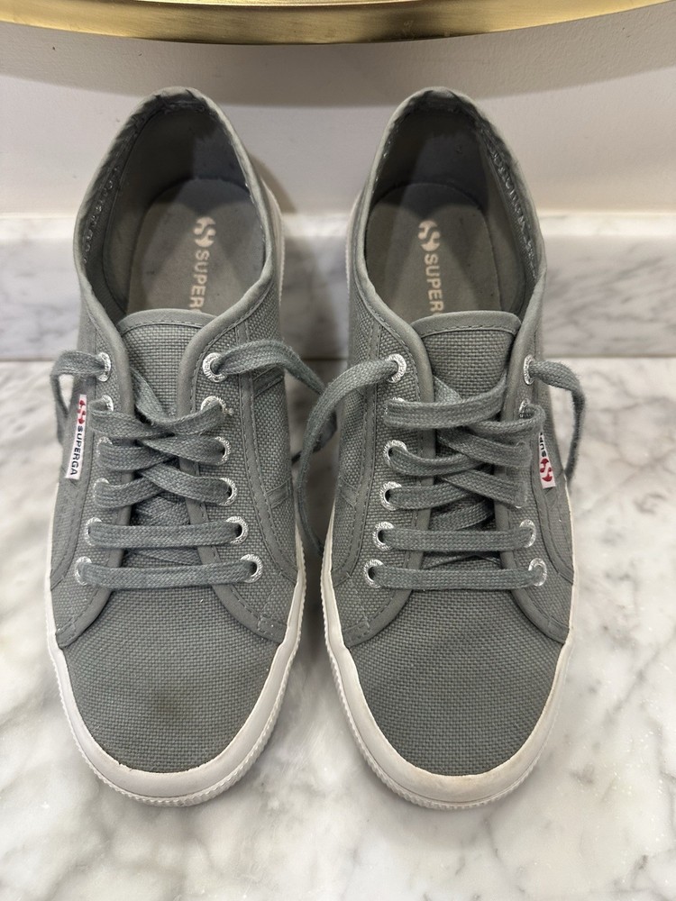 Superga Women’s (size 40) Tennis Shoes- Excellent condition!