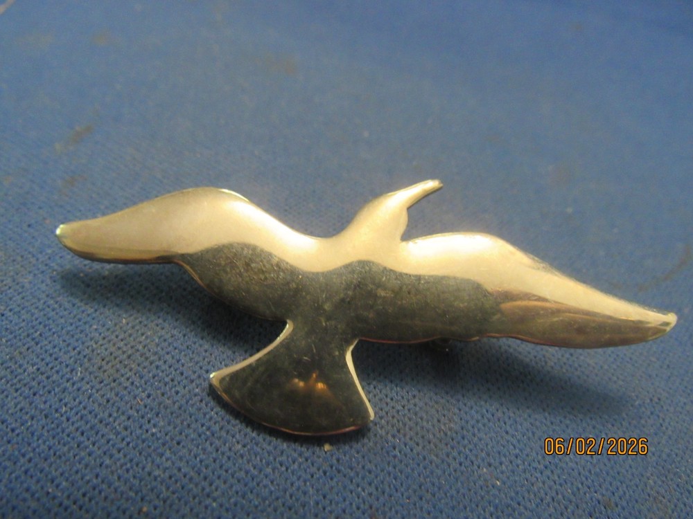 Vintage Silver Metal Tone Peace Dove Seagull Pin