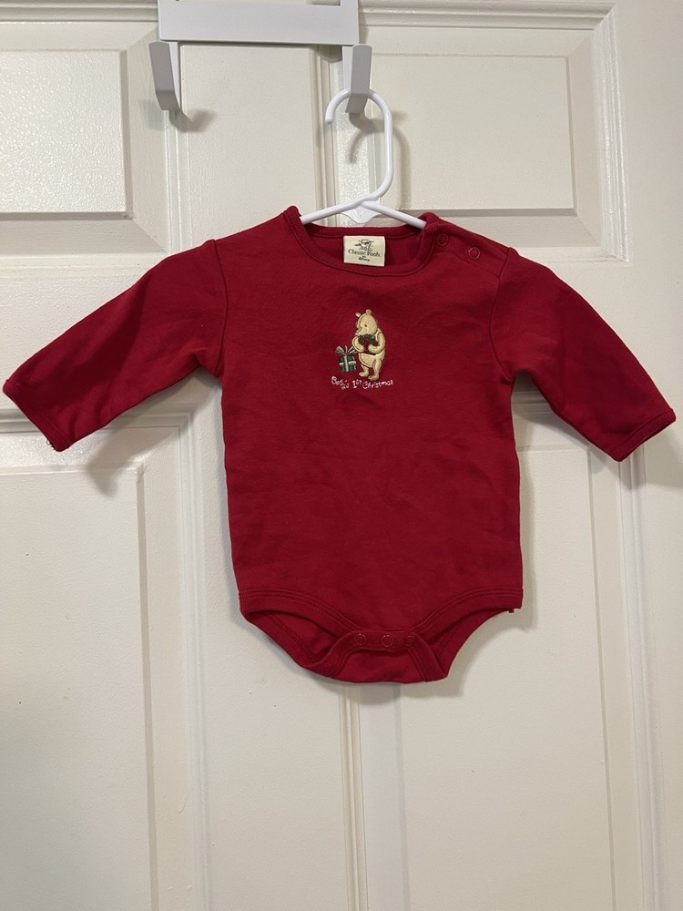 Vintage Classic Pooh By Disney Baby’s 1st Christmas Red Bodysuit Size 0-3 Months