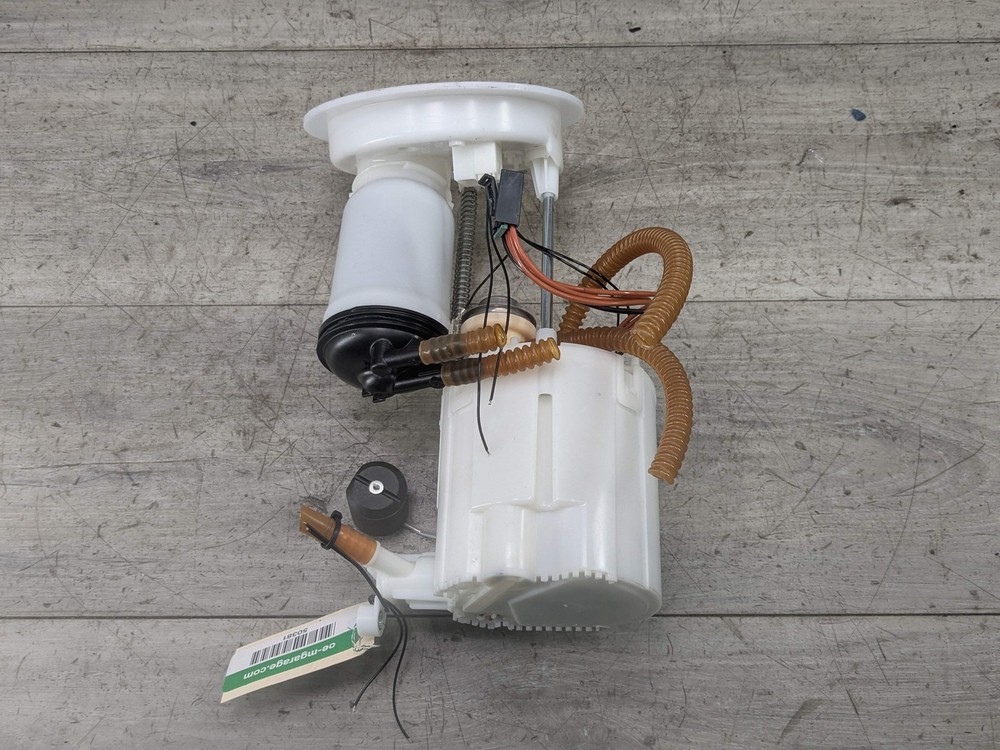 OEM BMW F22 F23 F30 F32 F33 F34 F36 Engine B58 Gas Fuel Tank Sending Pump Unit