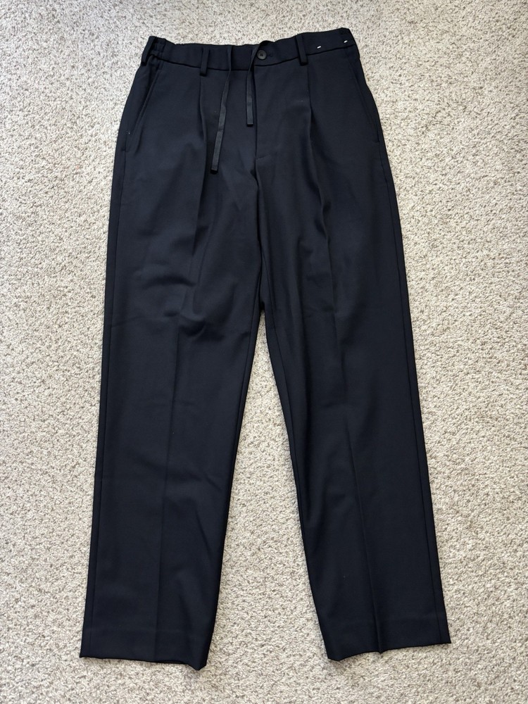 Uniqlo Pants Mens Size Small (30x30) Black Pleated Loose Straight Dress Pants