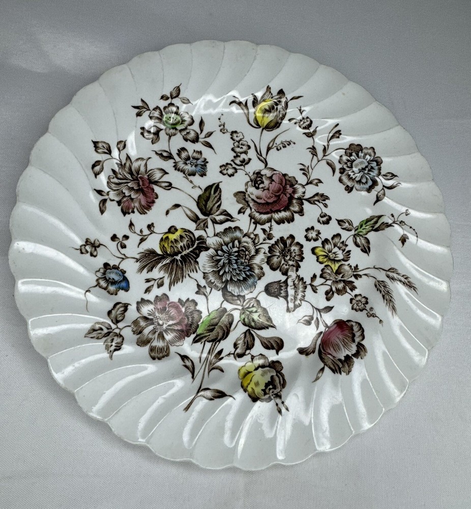 Vtg Johnson Bro. (Hanley) Ltd Staffordshire Bouquet Ironstone Salad 8” Plate