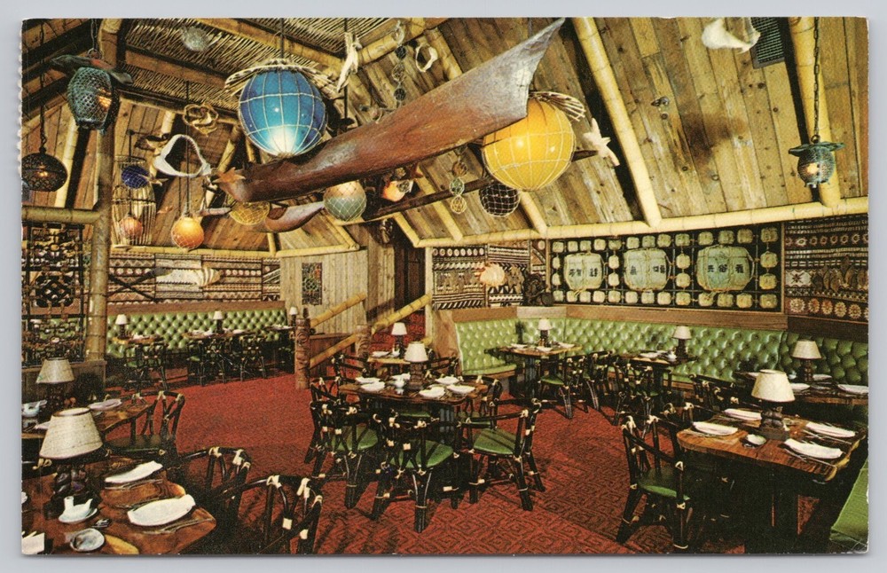 Boston Massachusetts, Statler Hilton, Trader Vic's Lanai Room, Vintage Postcard