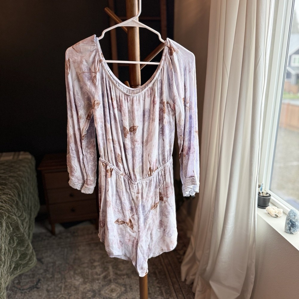 Mossimo Supply Co. Floral Romper Light Pink 3/4 Sleeve Scoop Neck Size S