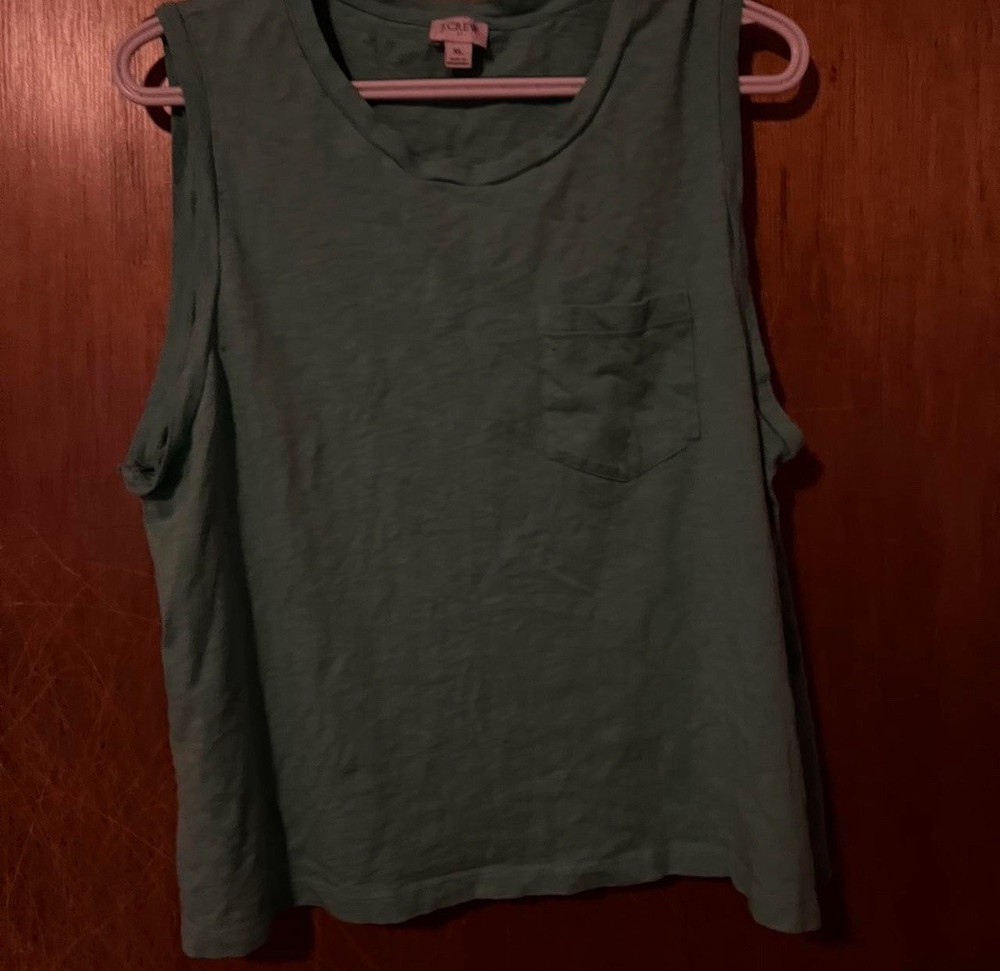 J.CREW Women's Green Tank Top With Pocket Size XL