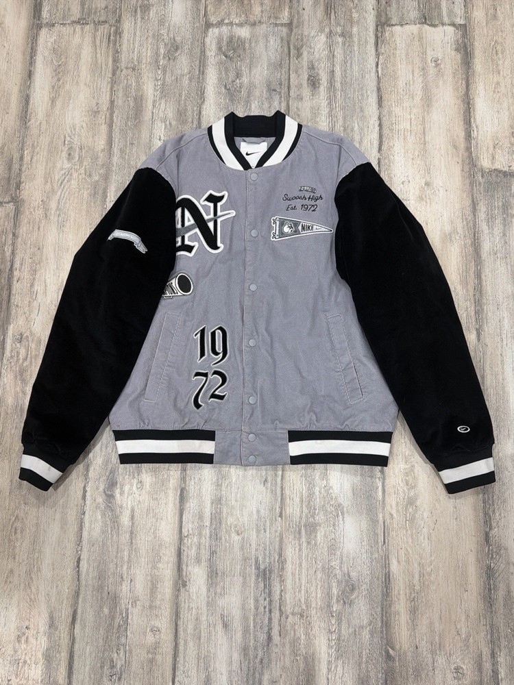 Nike Varsity Jacket Swoosh Embroidered Patch Snap Pockets Gray Black size L
