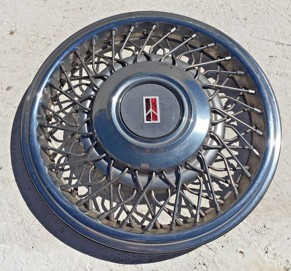Oldsmobile Hubcap Delta 88 98 Regency Wire Spoke Wheel Cover 15