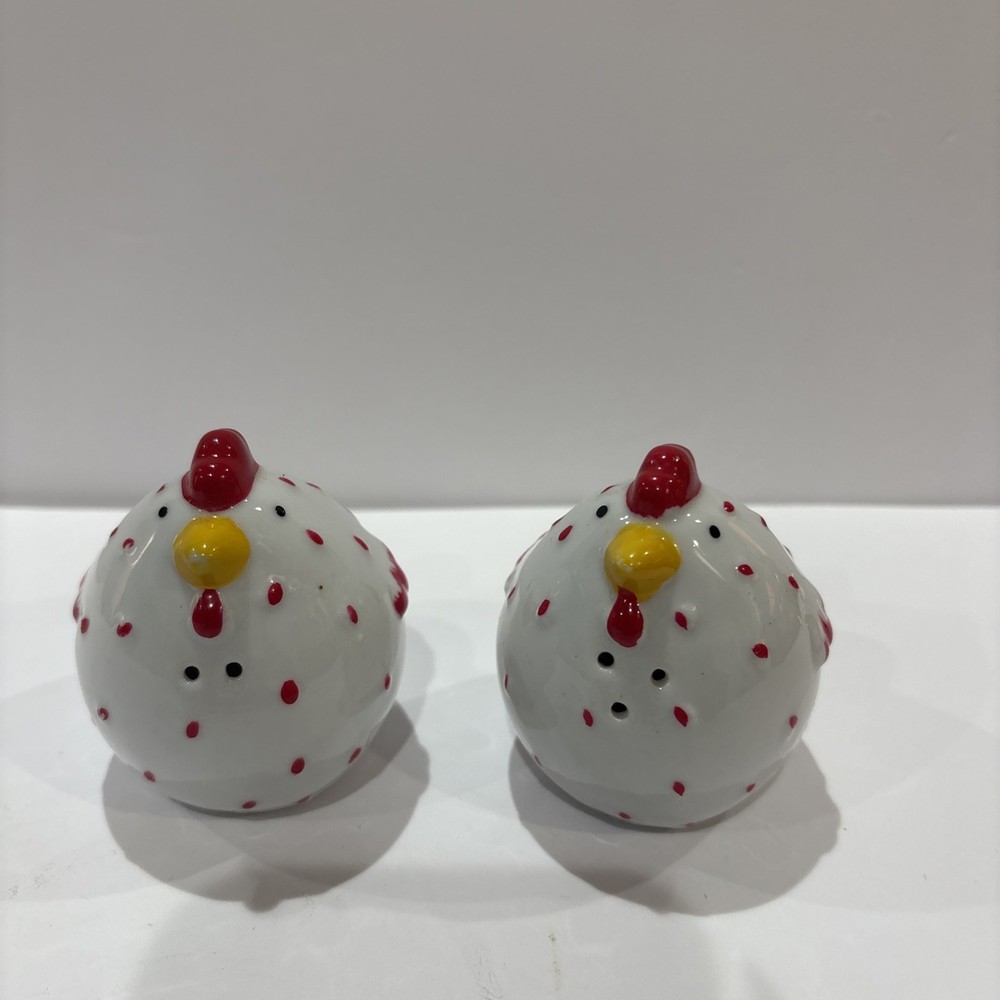 Red Polka-Dot Ceramic Chicken Salt & Pepper Shaker Set