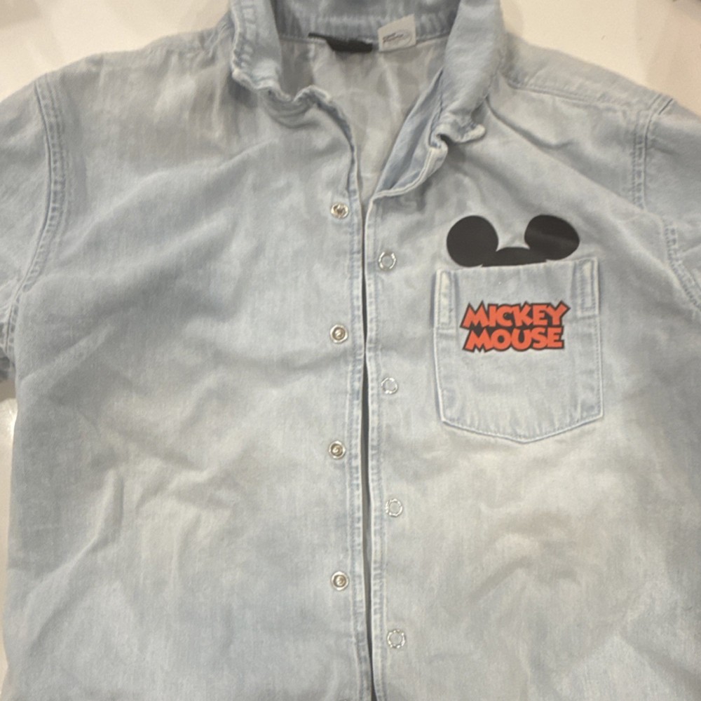 Disney Mickey Mouse Boys Light Blue Denim Button-Up Shirt US 7-8Y