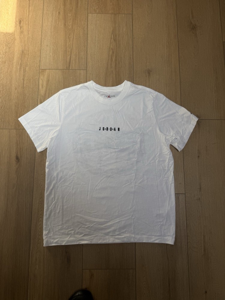 men’s Jordan T Shirt White Size XL
