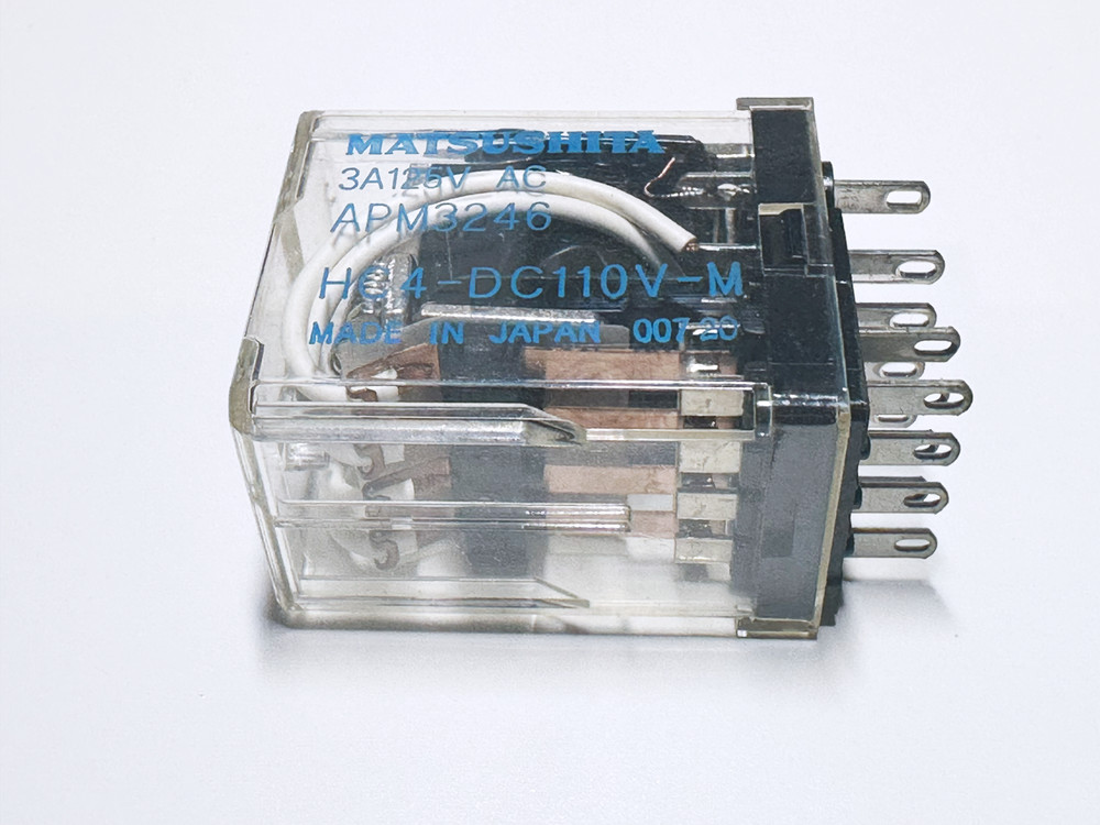 HC4-DC110V-M APM3246 Matsushita Plug-in Power Relay 100VDC 4PDT 3A 250VAC 14-Pin