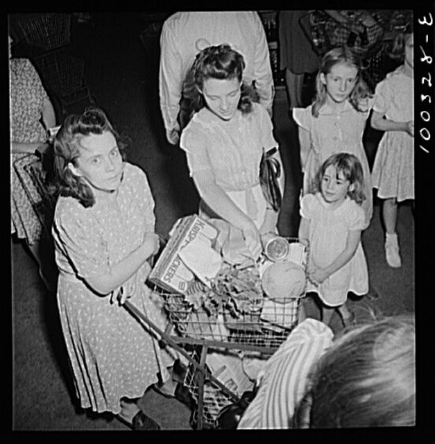 Photo:Washington DC Giant Food Shopping Center Children 1930s Grocery Cart