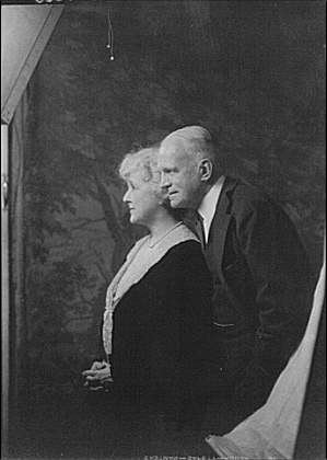 Photo:portrait photograph, Cumnock, Mr. and Mrs., Arthur