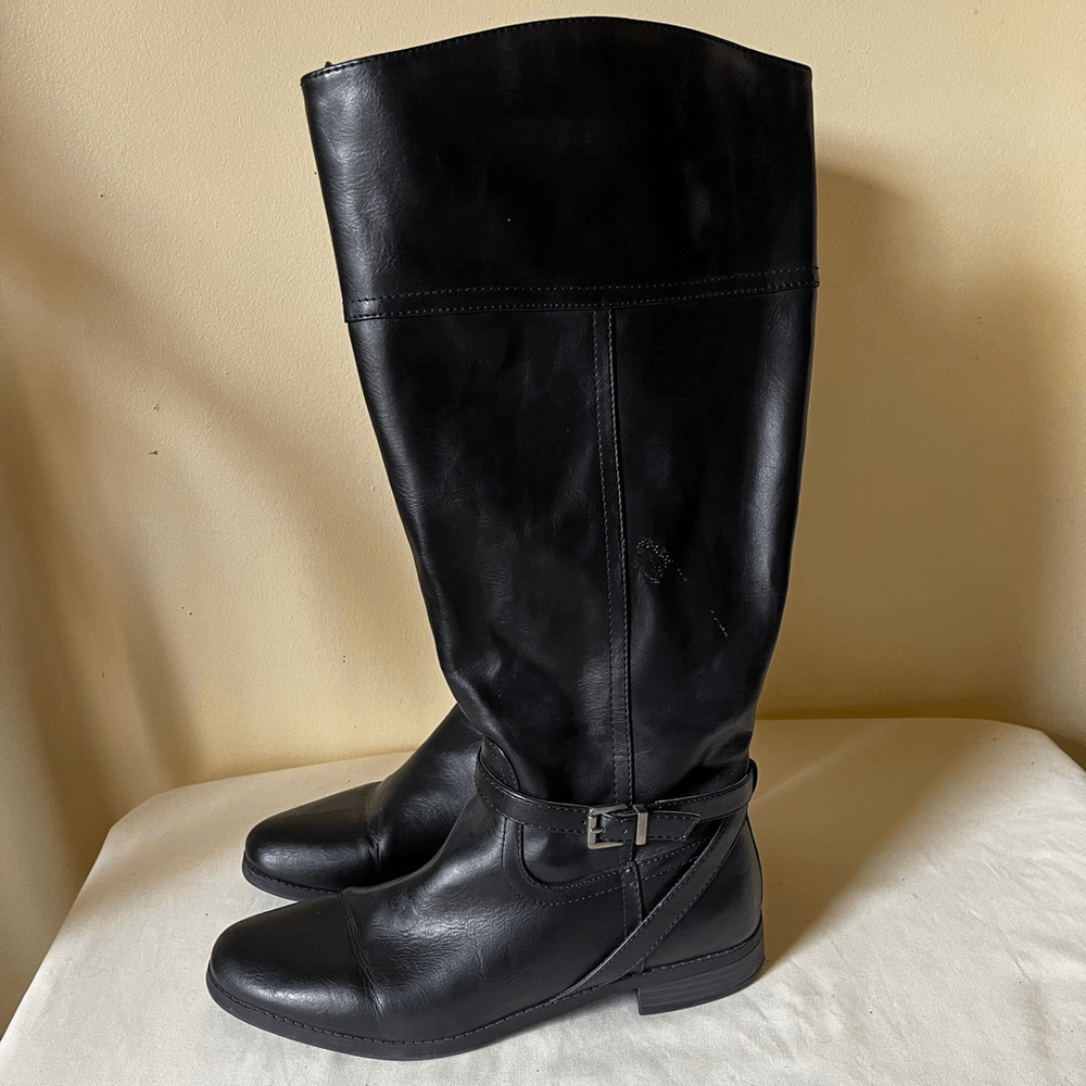 Black Faux Leather Riding Boot Wide Calf Buckle Detail Round Toe Women’s 11