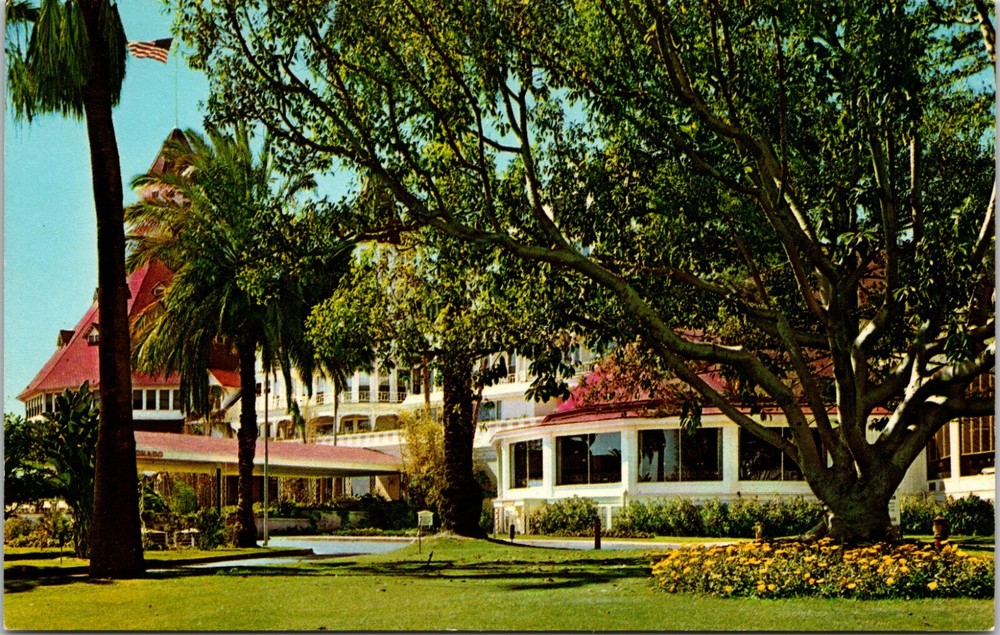 Garden View of Hotel Del Coronado San Diego California Vintage Postcard