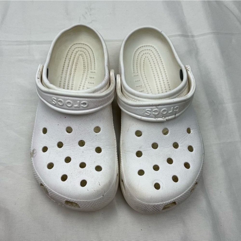 Crocs Classic Clog White Unisex Mens 6 Womens 8 Notice Flaws