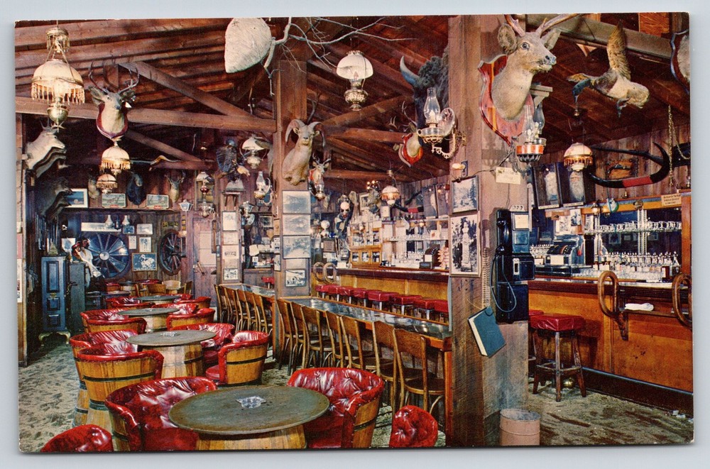 Interior~Deadwood South Dakota~Old Style Bar~Saloon 10 Museum~1950s Postcard