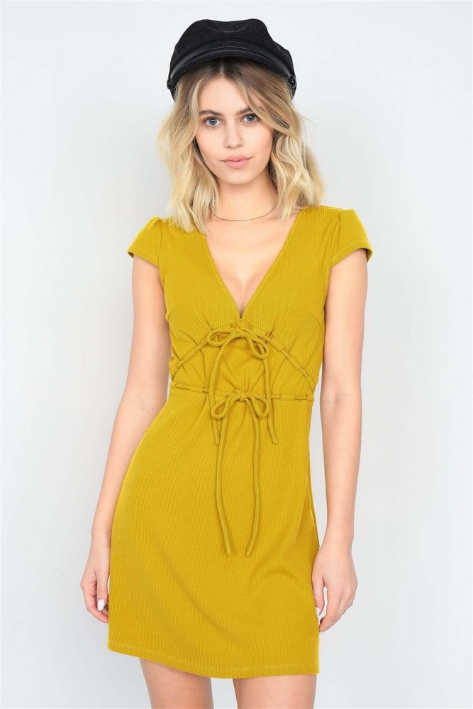 Mini Vestido Informal Liso Mostaza Acanalado Cuello en V Manga Casual
